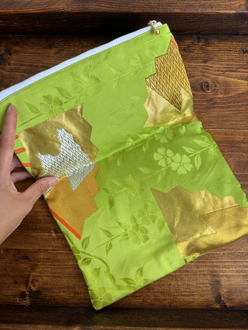 Thumbnail: Golden Fan and Bright Lime Green Vintage Silk Kimono Clutch Bag / 金扇・翠光クラッチバッグ