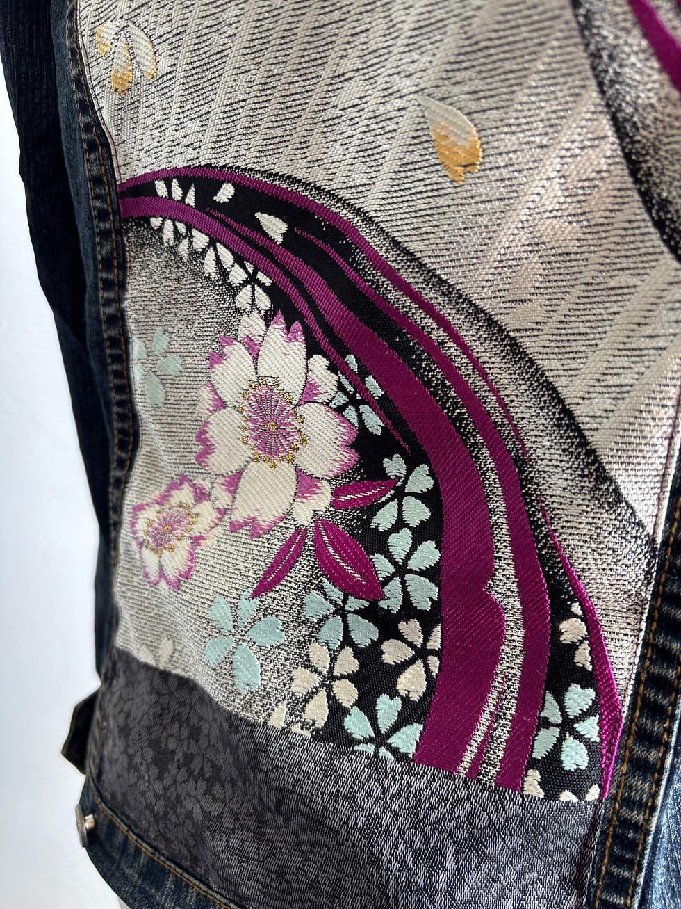 Thumbnail: Silver Purple Cherry Blossom Vintage Silk Kimono Jacket/ 桜のデニムジャケット