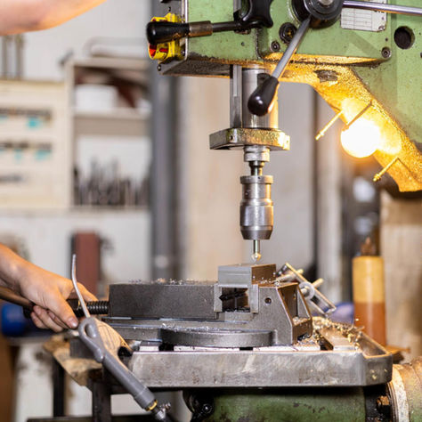 Escopleadoras y Taladros Industriales