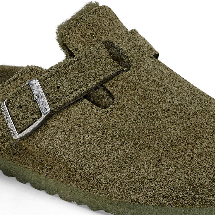 Birkenstock Boston Shearling Suede in thyme buckle detail