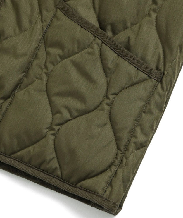 Thumbnail: Taion Wear JP Military V Neck Zip Down Vest in dark olive
