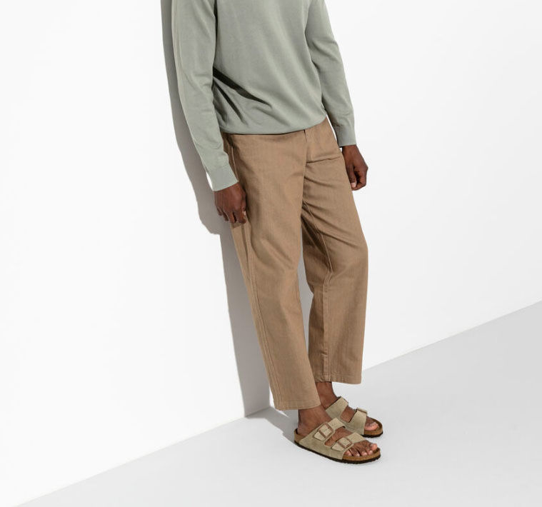 Birkenstock Arizona Soft Footbed Sandals | taupe suede