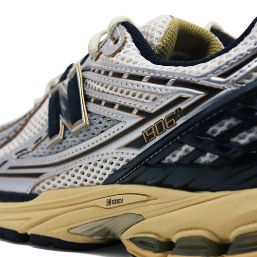 美品 NEWBALANCE 1906RA 1906 1906R Mens NEW BALANCE 1906R White/Metallic Silver/Metallic Gold