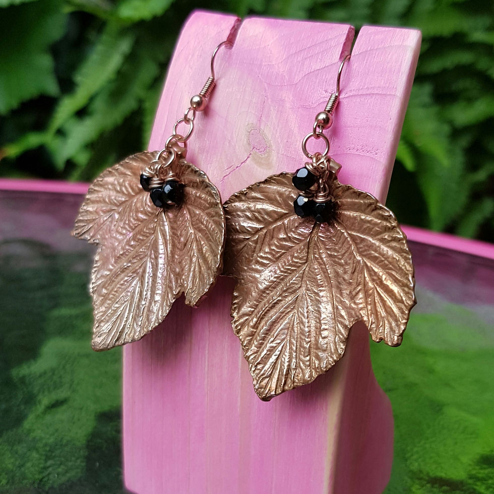 Thumbnail: Copper Blackberry Leaf