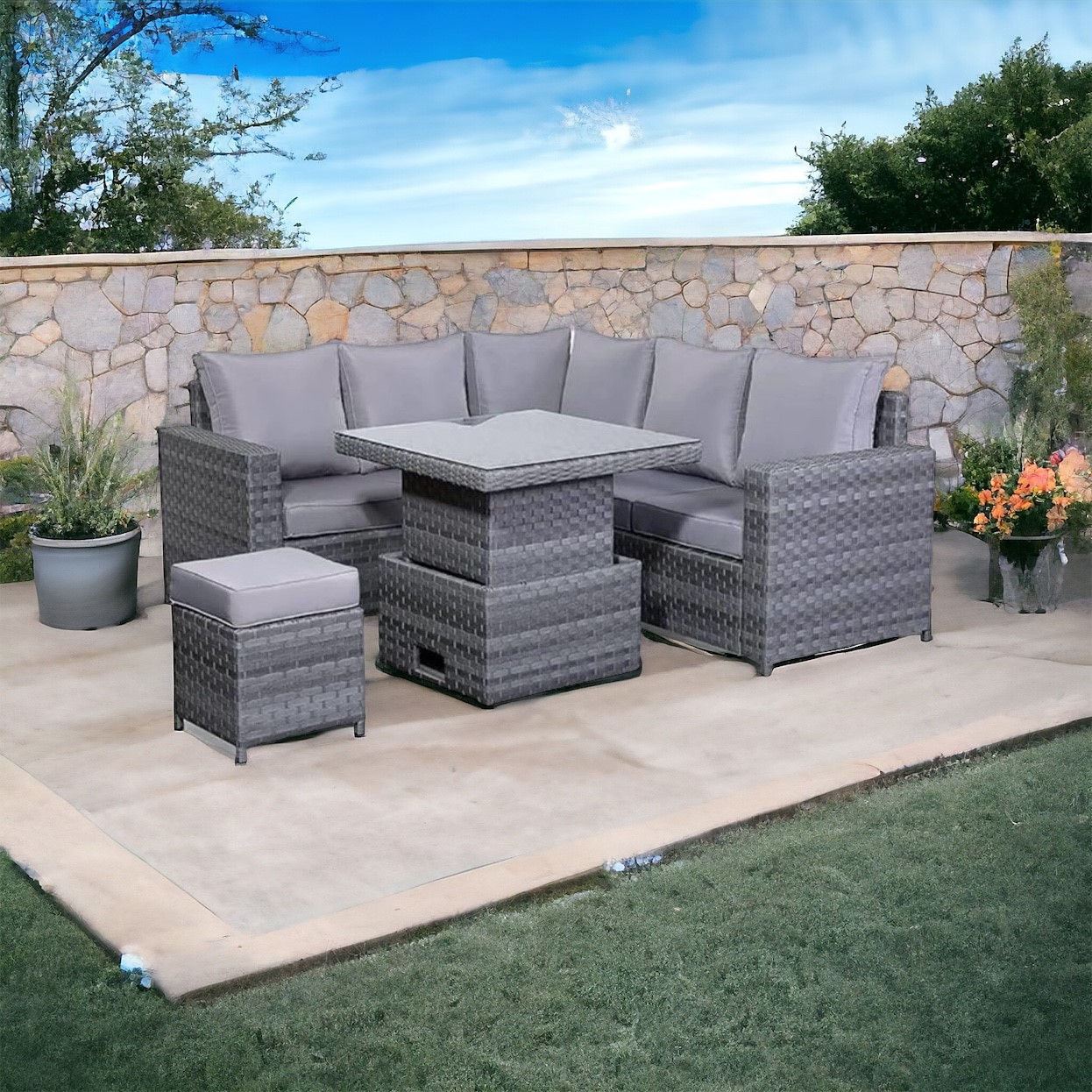 Tokyo - Rattan corner sofa with one stool and table