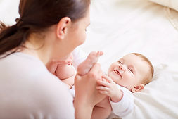 Lære babymassasje Stavanger sentrum barselgave kurs aromaterapi gave gravid barselgave baby barn kjærlig berøring aromaterapi Endorfin Behandlingsklinikk