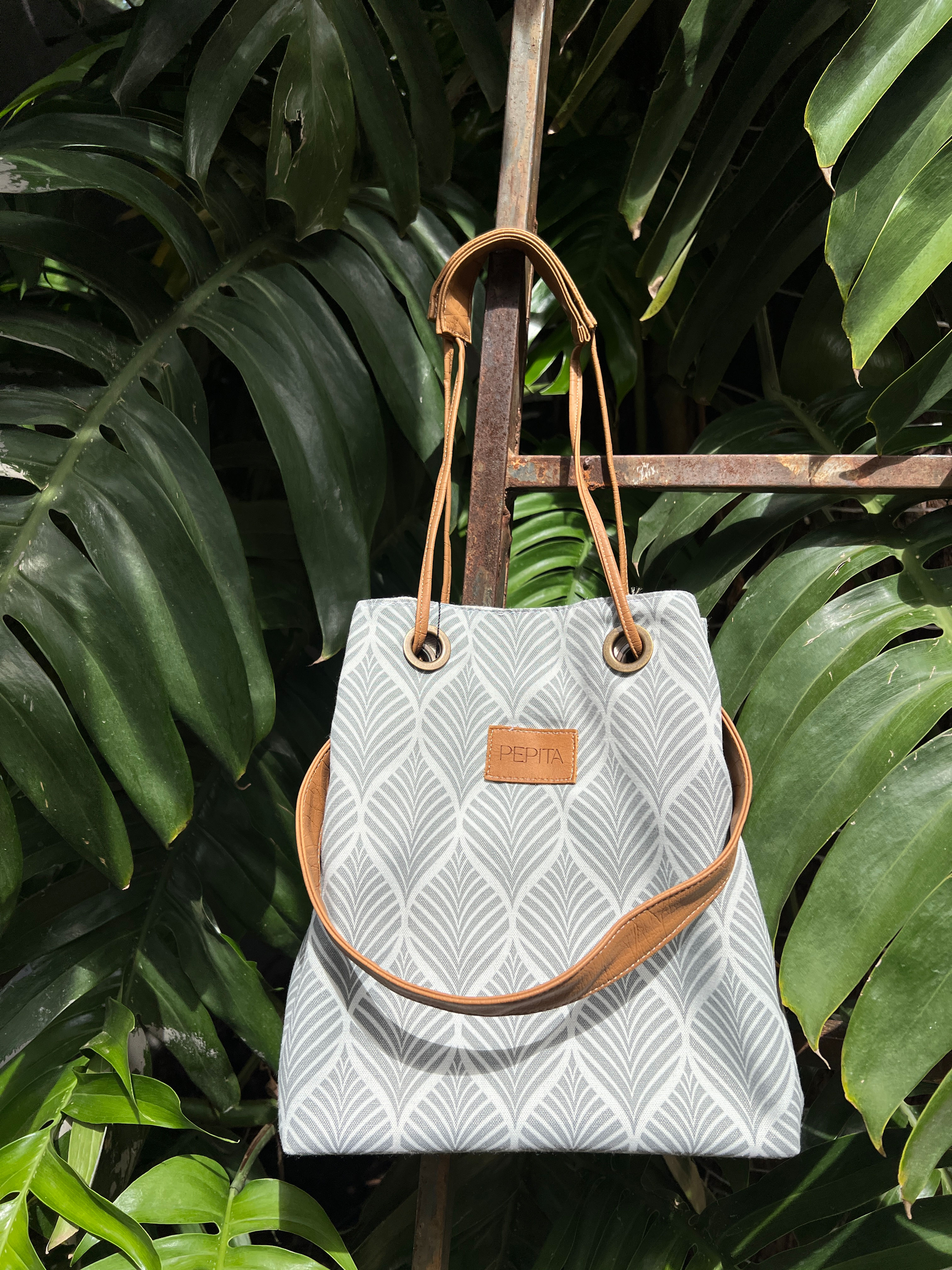TOTE PEPITA