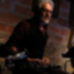 Musicien jouant du saxophone aux Concerts 2025 à la Boîte à Meuh