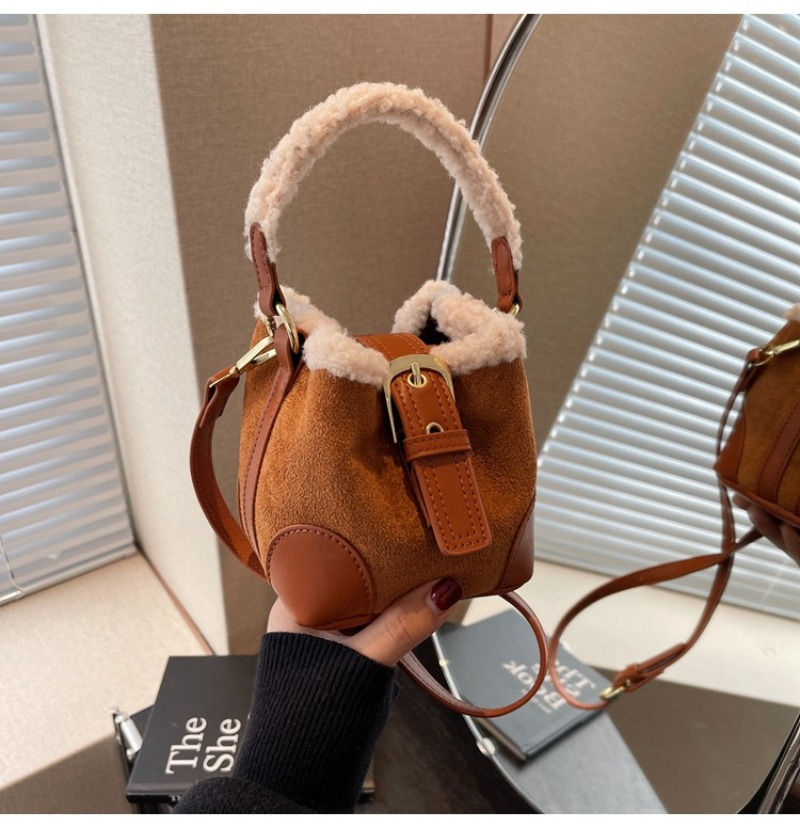 Thumbnail: Women's Bags Bucket Shoulder Handbag Autumn Winter Vintage Versatile Lamb Wool H