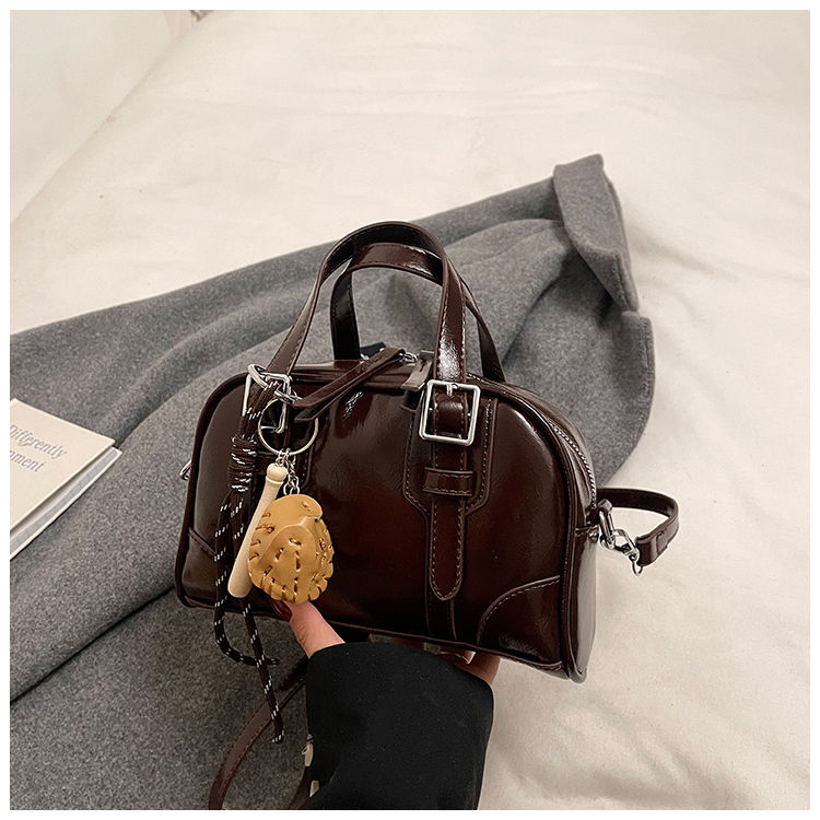 Thumbnail: Women's Handbag Crafted From Premium Leather Featuring Casual Paris Vintage Styl