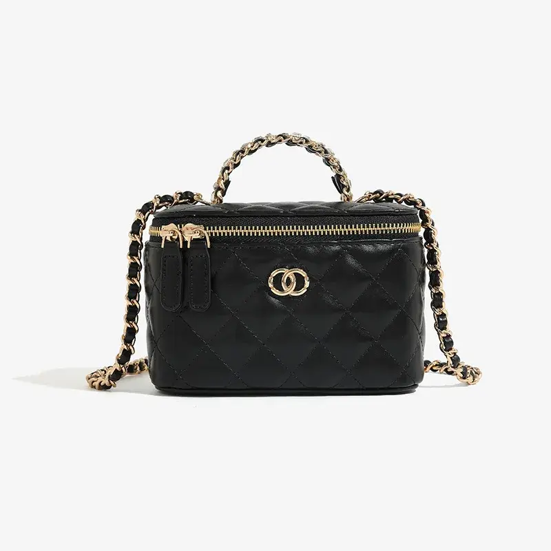 Thumbnail: Simple Casual Crossbody Handbag Elegant for Women with Leather and Vintage Fashi