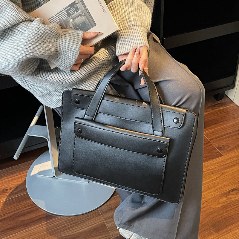 Thumbnail: Portable Laptop Bag Size 14.2inch X 9.8inch Fashion iPad Air Bag Solid Pu Leathe