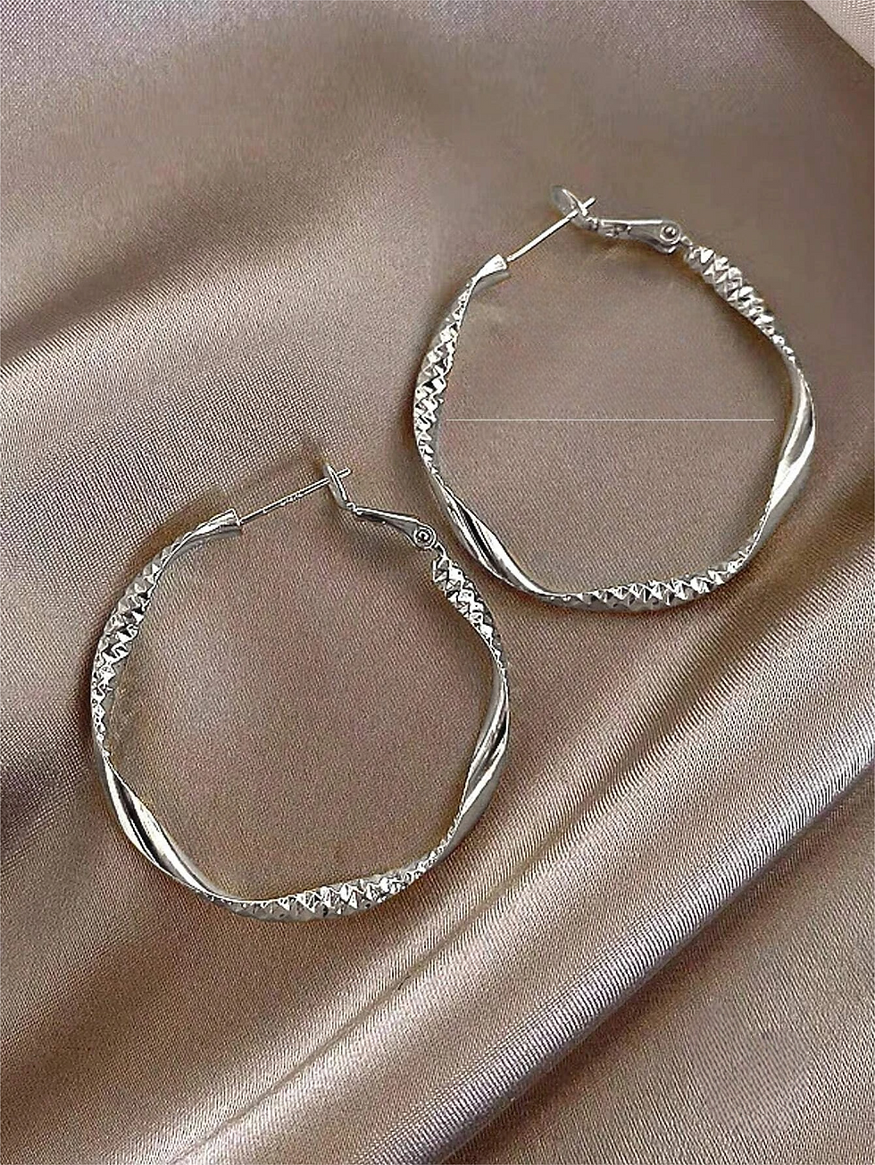 Thumbnail: Exquisite silky texture design earrings elegant shape jewelry holiday party gift