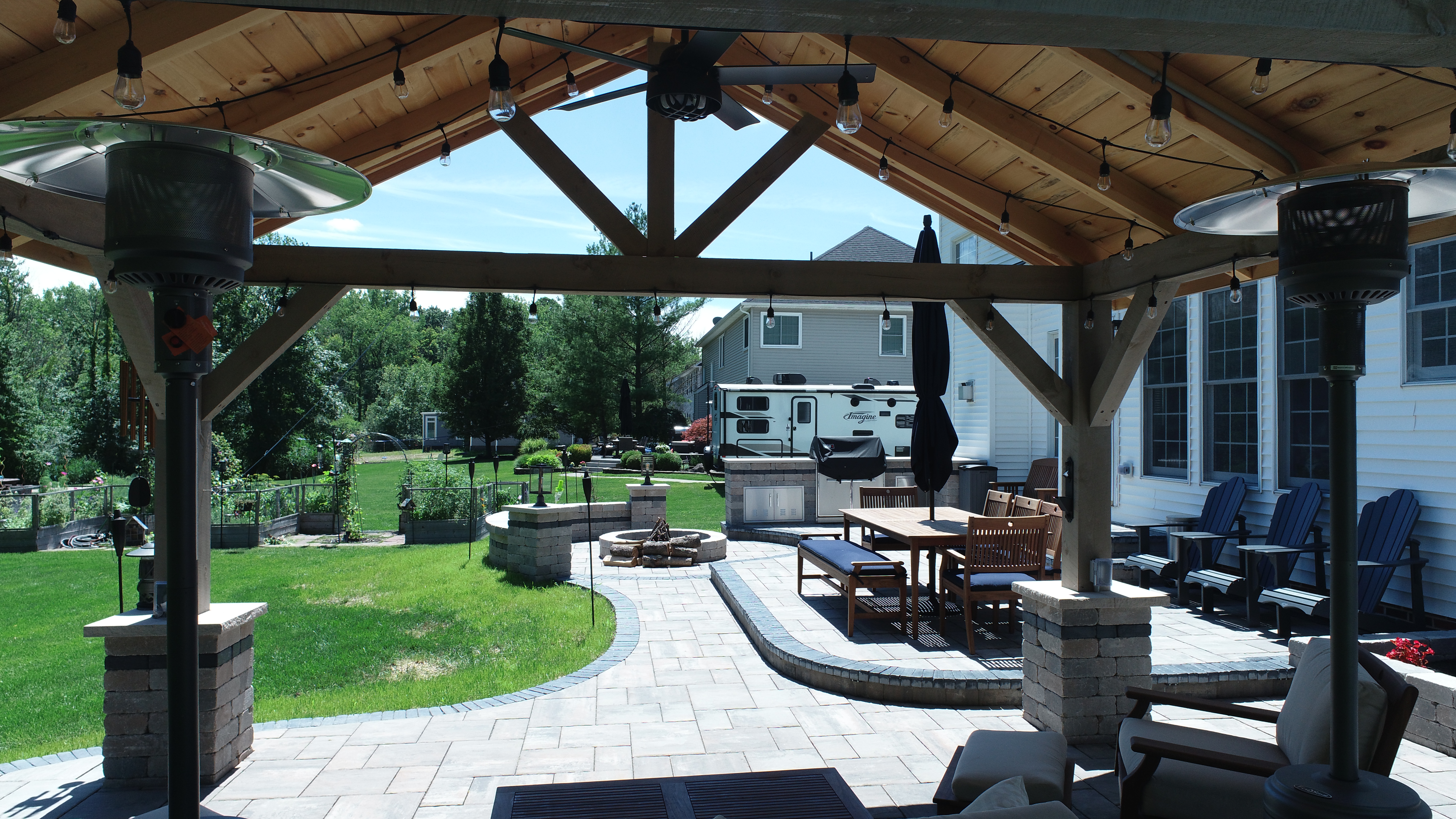 paverpatio-outdoor-kitchen
