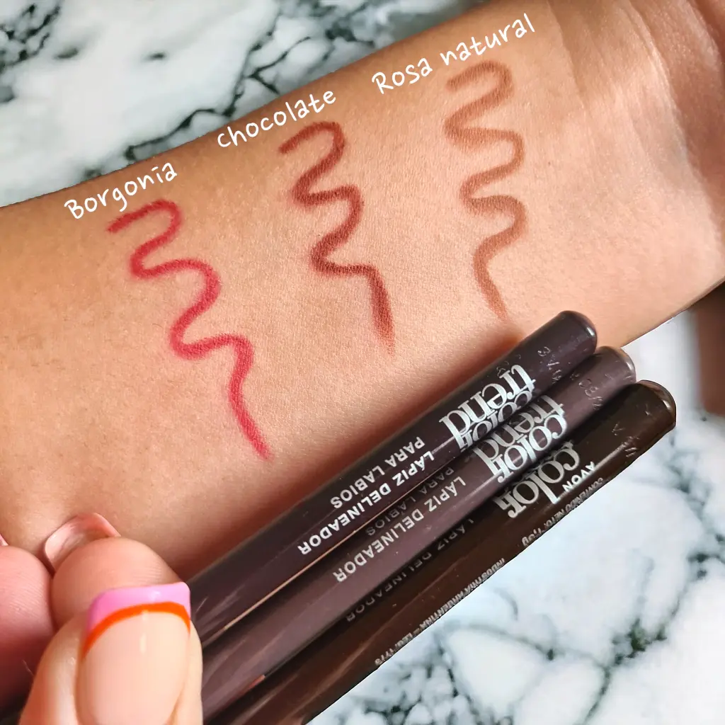 Lápiz delineador de labios Color Trend - AVON