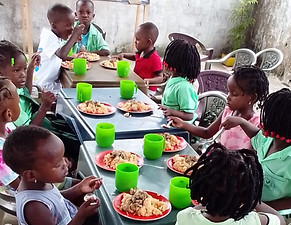 493272965_675021858465596_4661913112817871876_n_edited.jpg