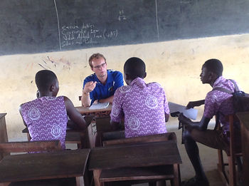 Patrick talking to the students