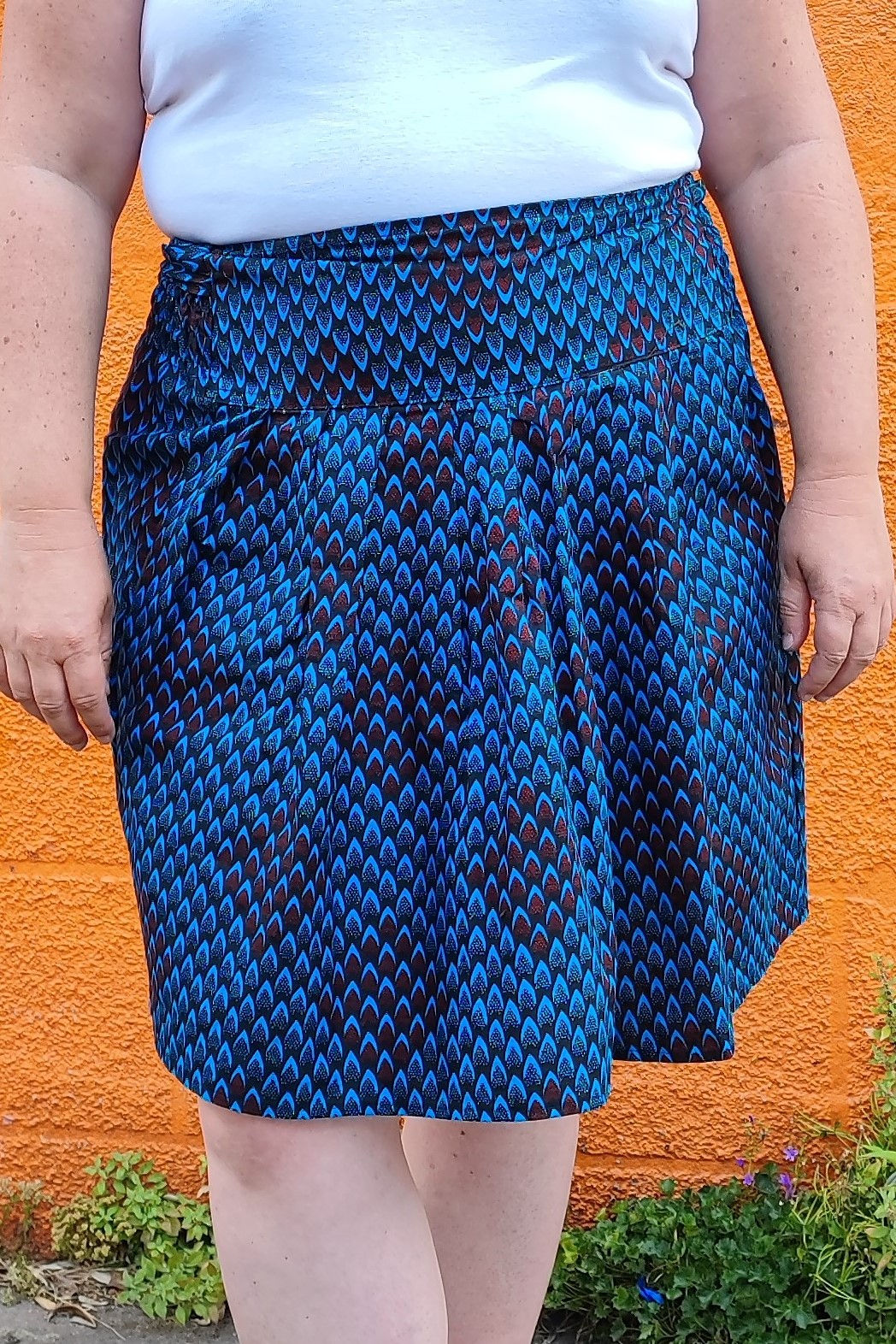 Jupe courte WAX "Ecailles de poisson" n°44 (L)