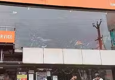 Visit our KTM showroom in Selaiyur, Chennai