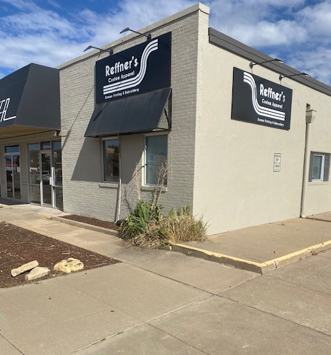 Reffners Custom Apparel building