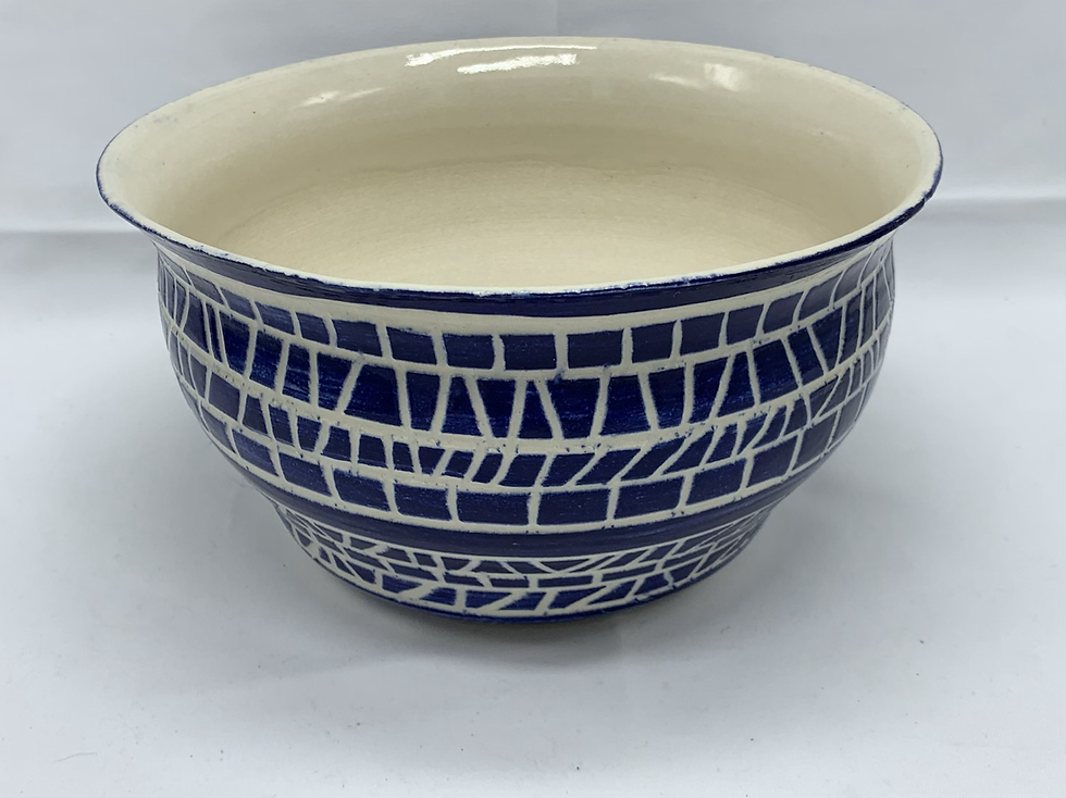 Blue & white carved 8” pot