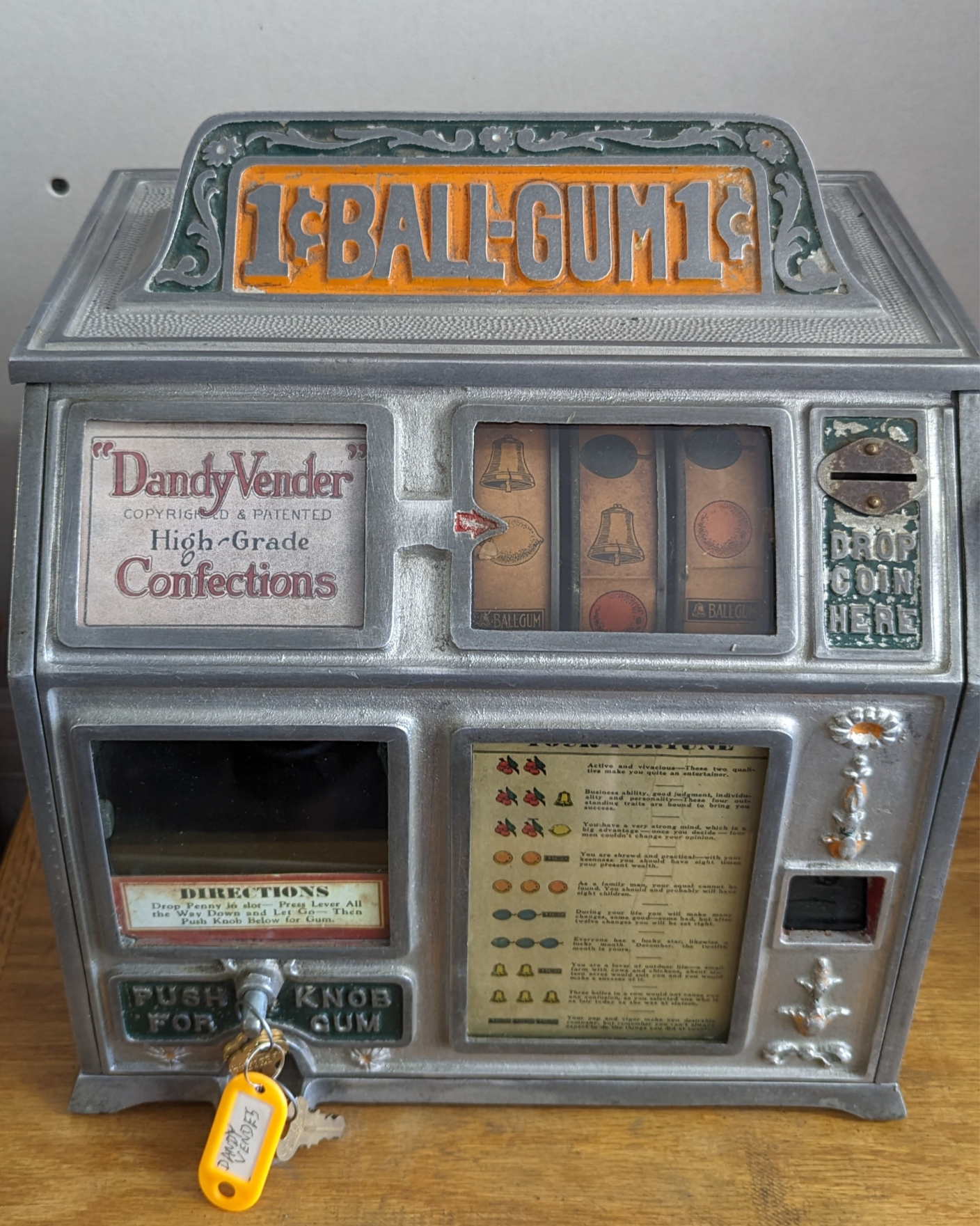 1¢ GROETCHEN TOOL & MFG. CO. BALL-GUM DANDY VENDER TRADE STIMULATOR.