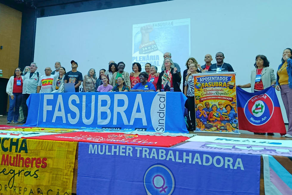 Plenária da Fasubra com delegados e delegadas do SINTET-UFU aprova o indicativo de greve para o dia 23 de fevereiro