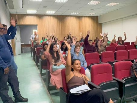 Assembleia de greve debate conjuntura nacional e aprova representação da UFU em espaços da FASUBRA