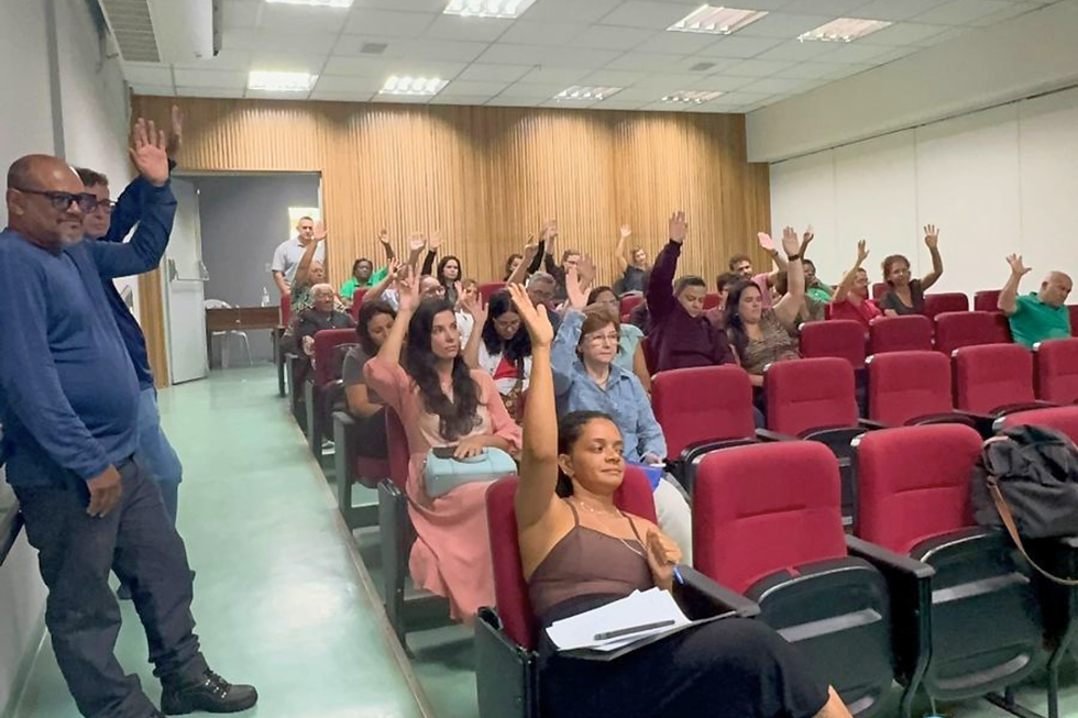 Assembleia de greve debate conjuntura nacional e aprova representação da UFU em espaços da FASUBRA