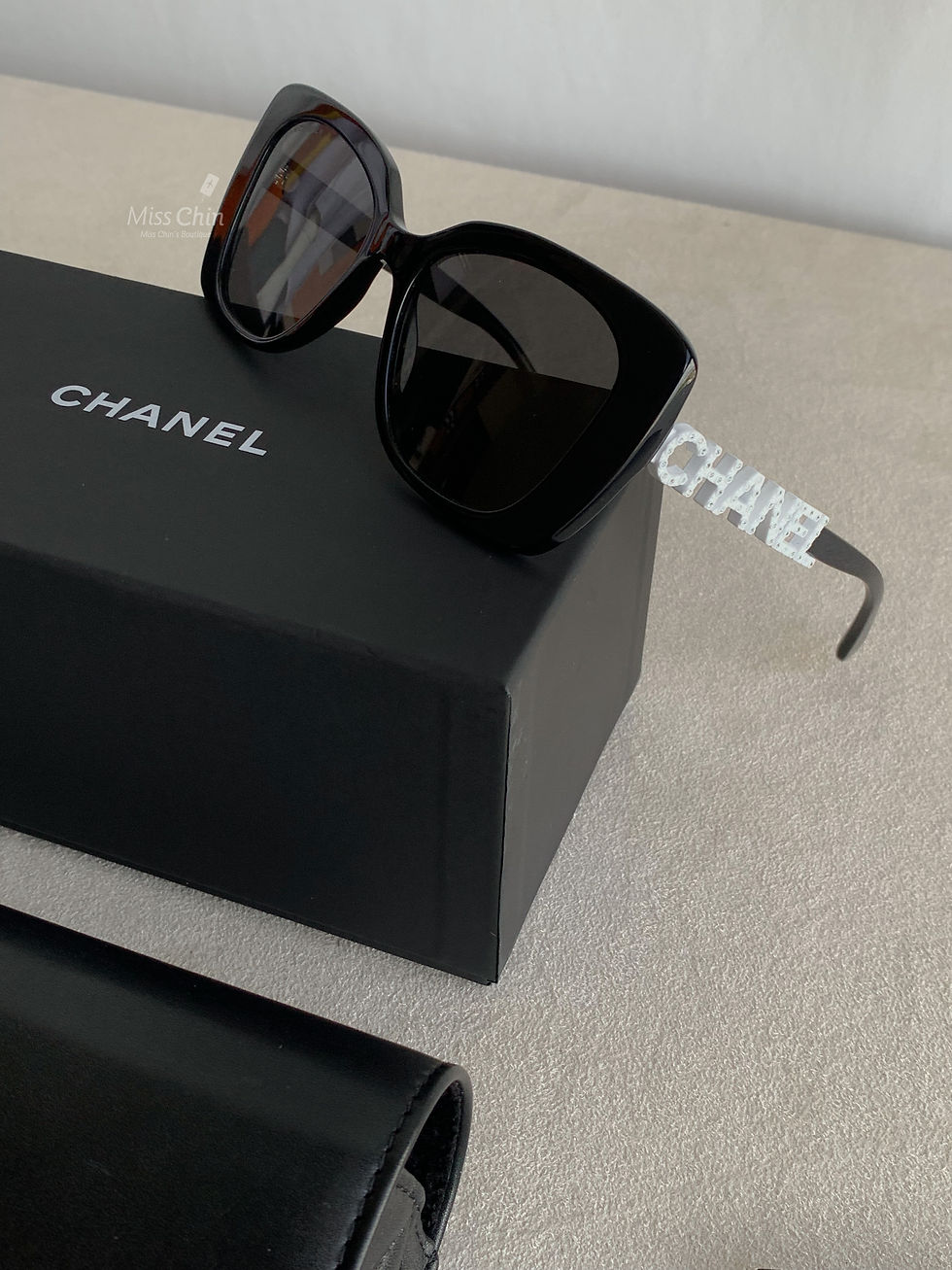 縮圖：CHANEL 5422 蝶型立體字母墨鏡  - 白色