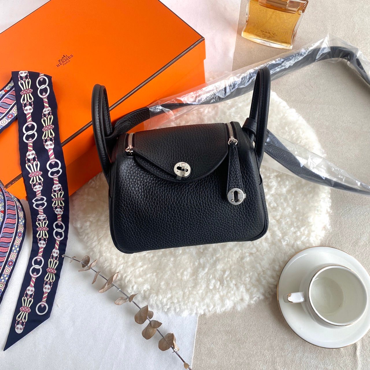 Hermes Mini Lindy - 黑銀