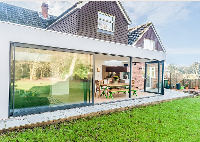 J.LEO project with garden-facing glazing