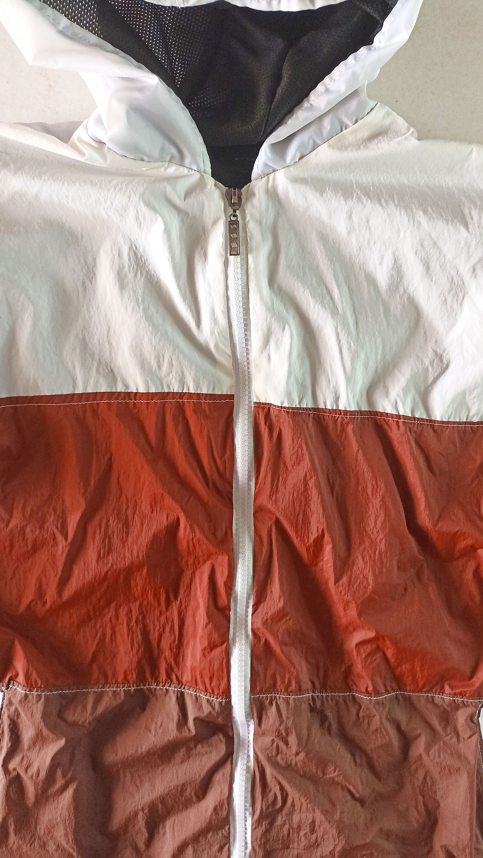 Miniatura: Chaqueta cortavientos