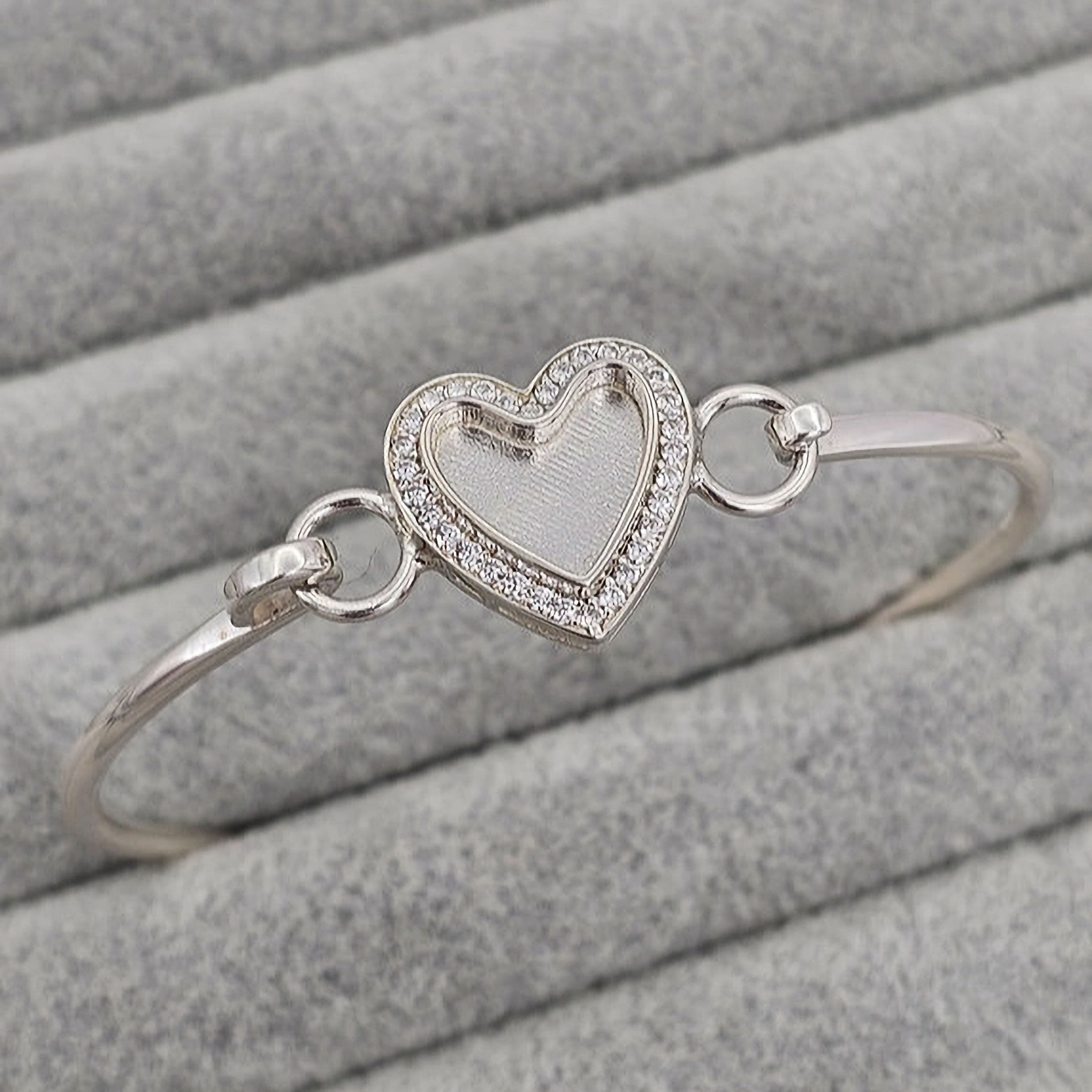 CZ Heart Bangle