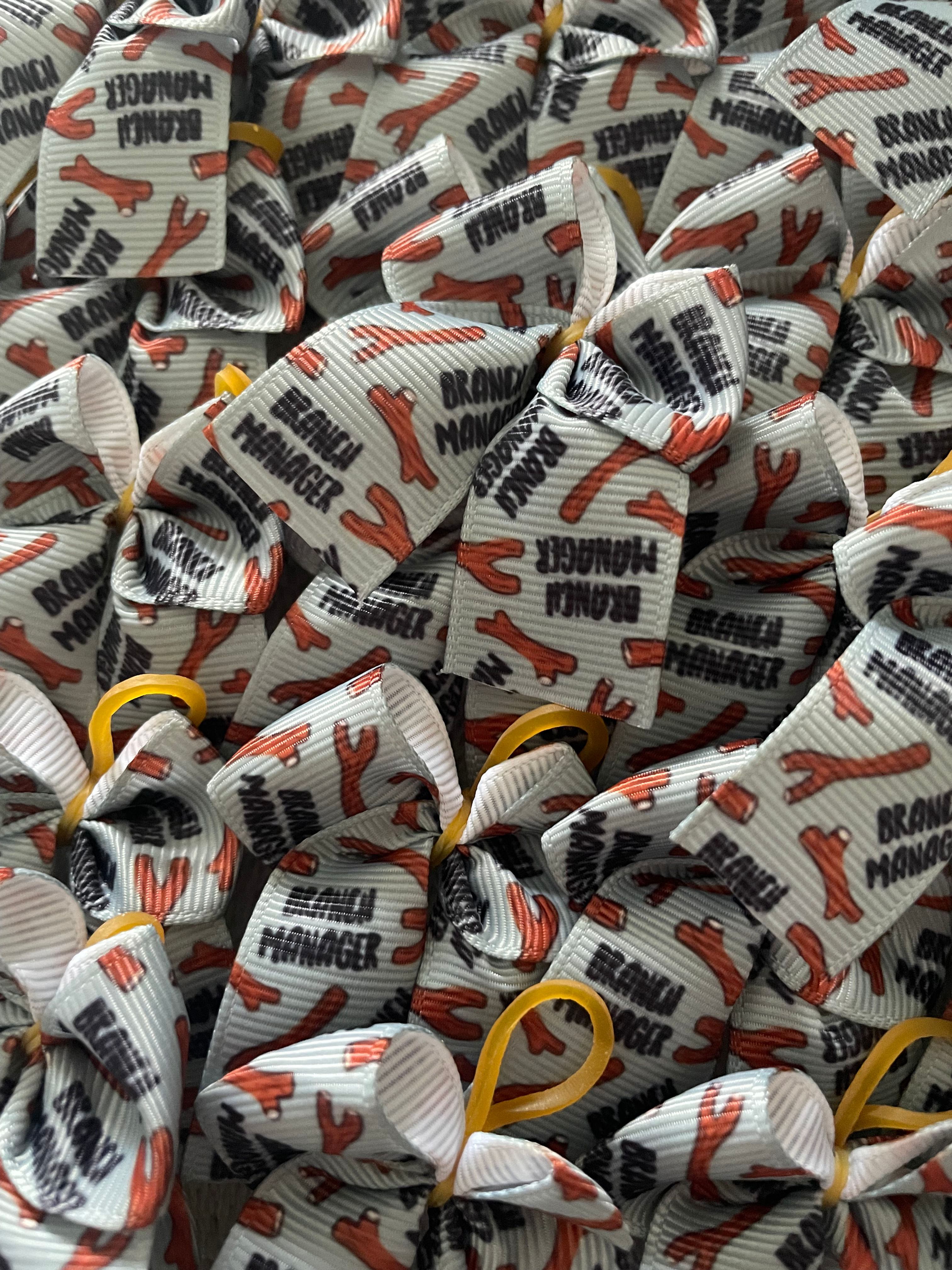 Branch Manager Collar Bows