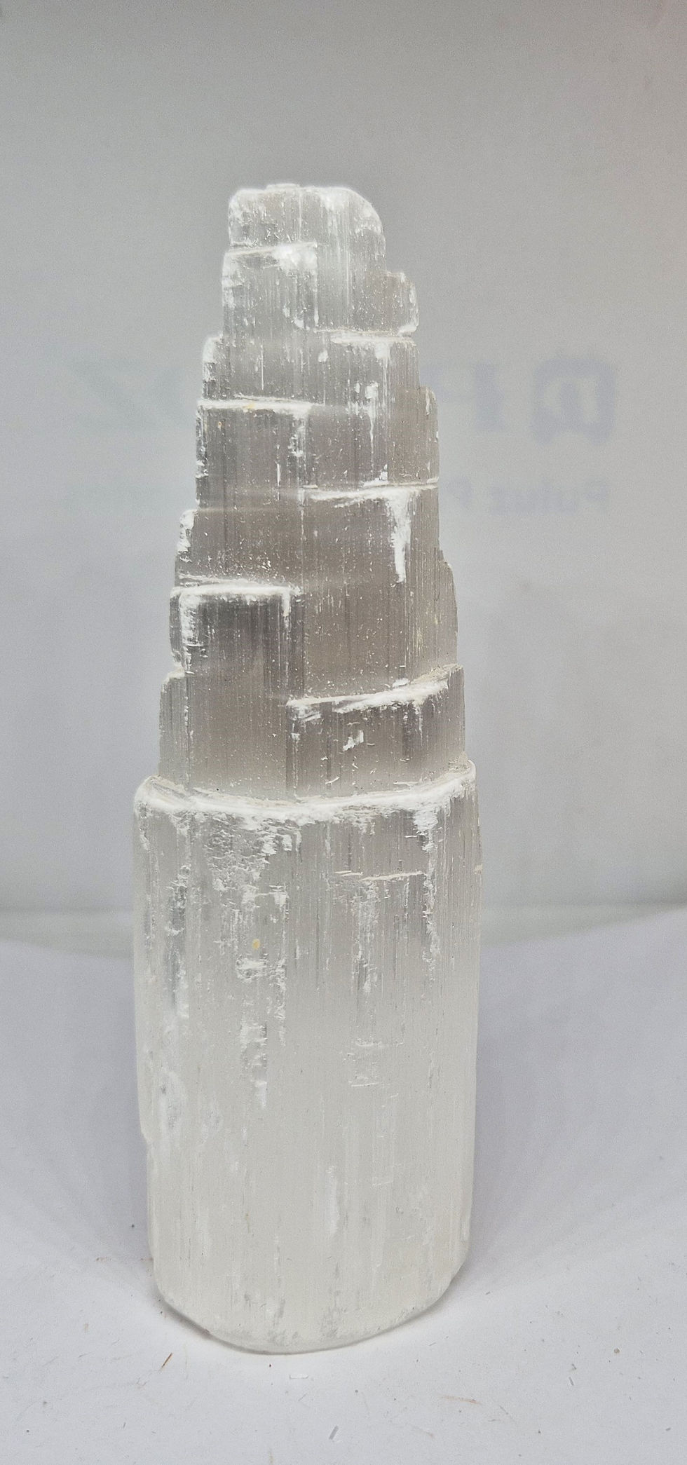 Gypse Selenite tour 14.8cm