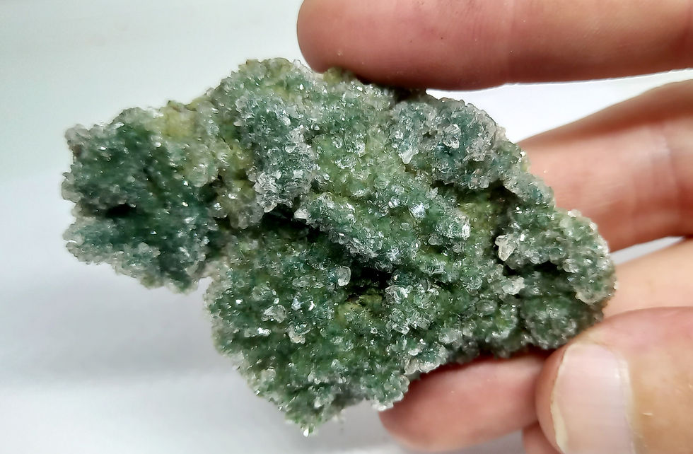 Apophyllite Heulandite à Céladonite 6.4cm