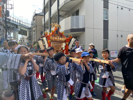 瀬田玉川神社祭礼　子ども神輿
