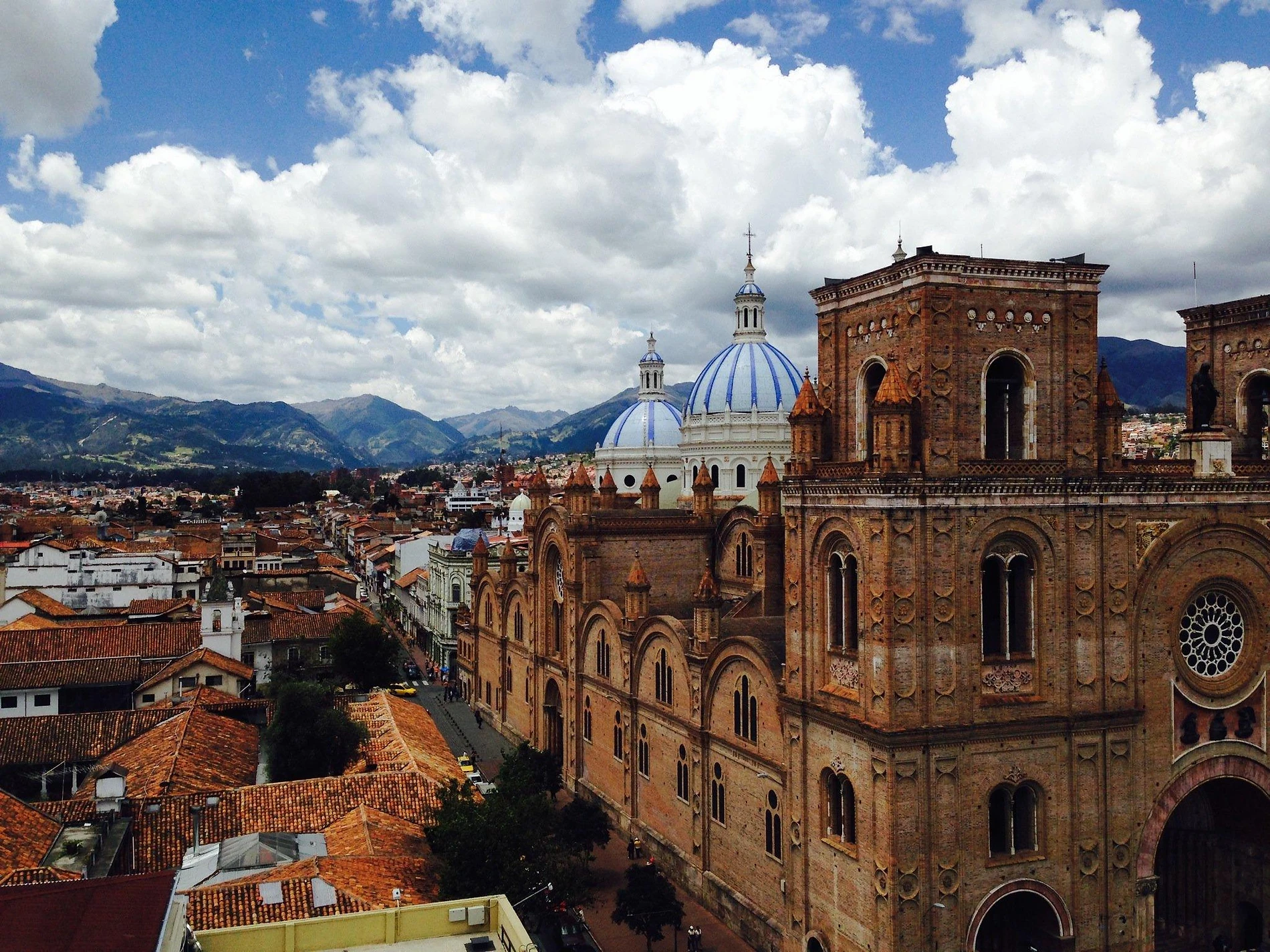 tour a la ciudad de Cuenca- Ecuador + Selva Vergel