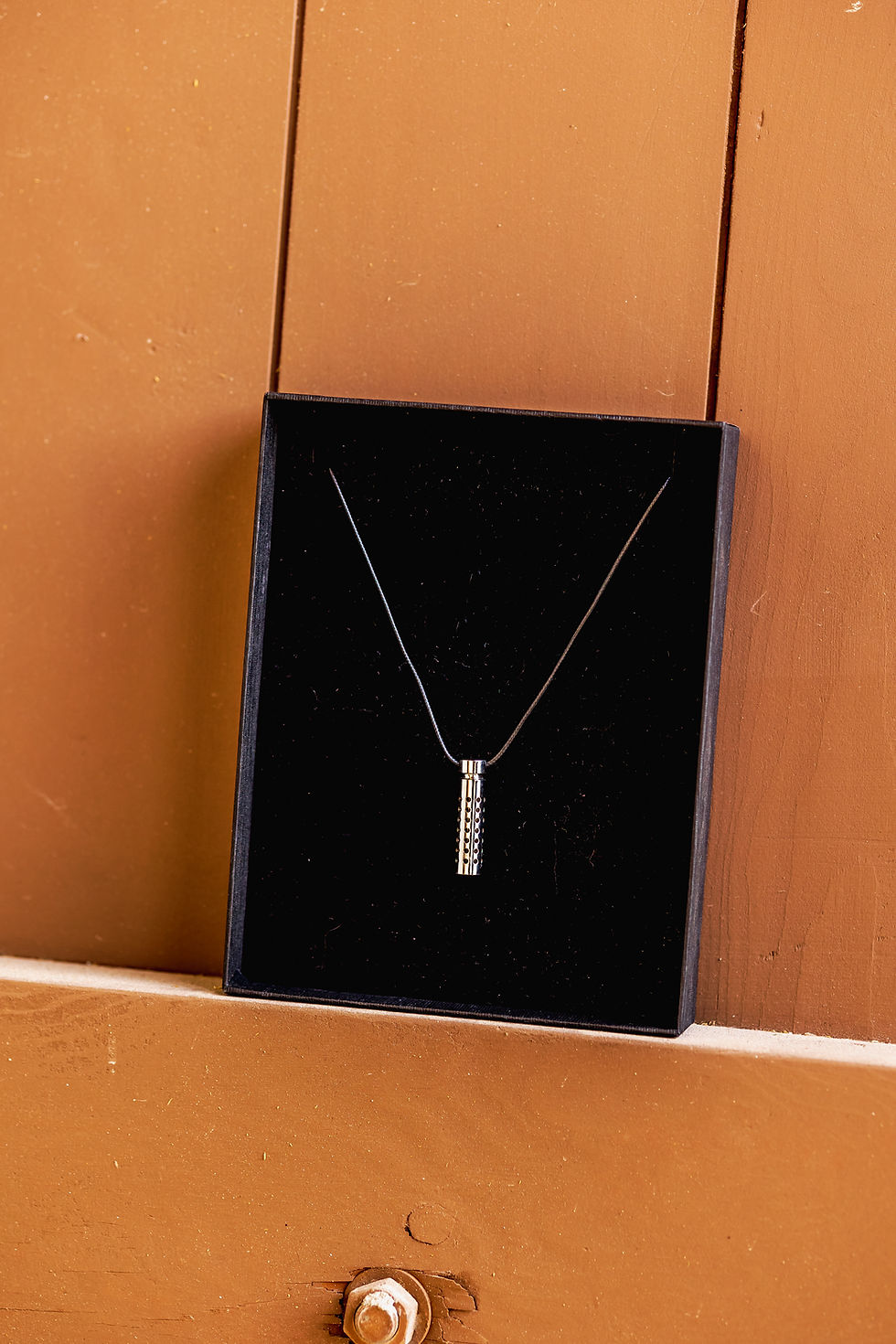 תמונה ממוזערת: שרשרת מפיצה ריח