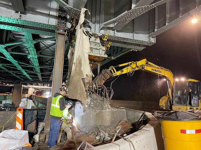 Reconstruction and Rehabilitation of the Upper-Level Approach Decks at the Verrazano-Narrows Bridge