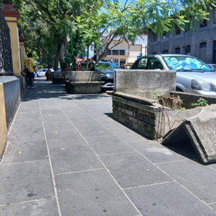 BANCA EN MUY MAL ESTADO