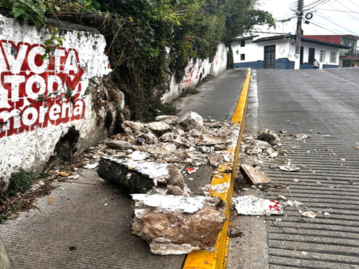 Colapsa barda tras intensas lluvias Urgen medidas de prevención