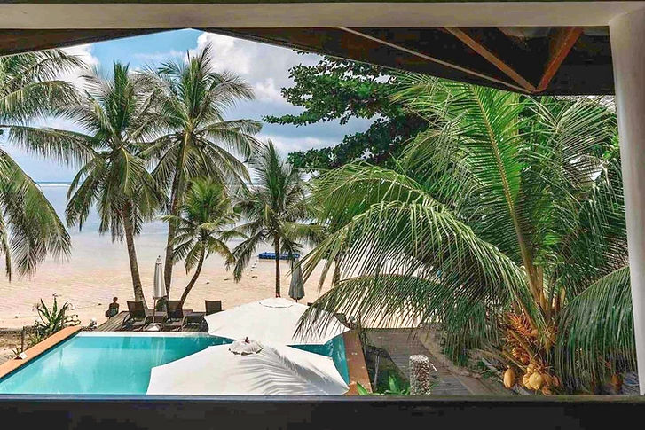 Romantic_Beach_Paul_Lojszczyk12 (2)_edited.jpg