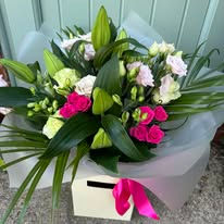 Thumbnail: Luxury Lily and Rose Bouquet