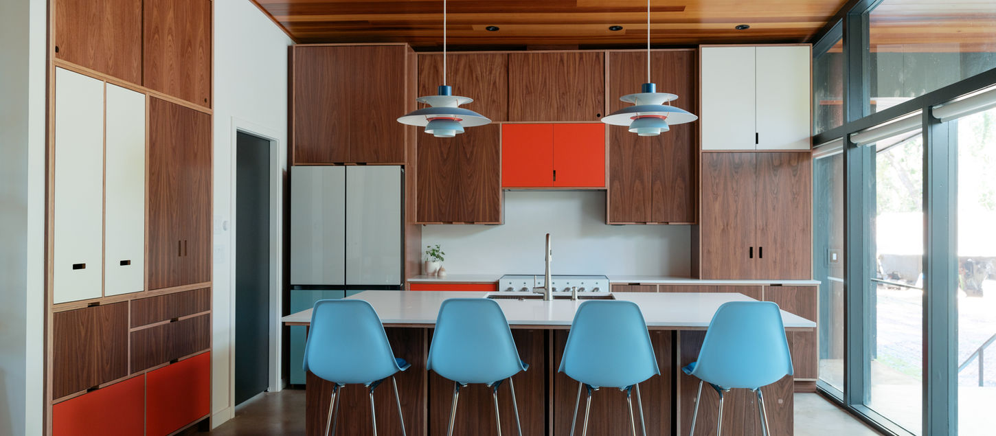 Vibrant midcentury modern kitchen