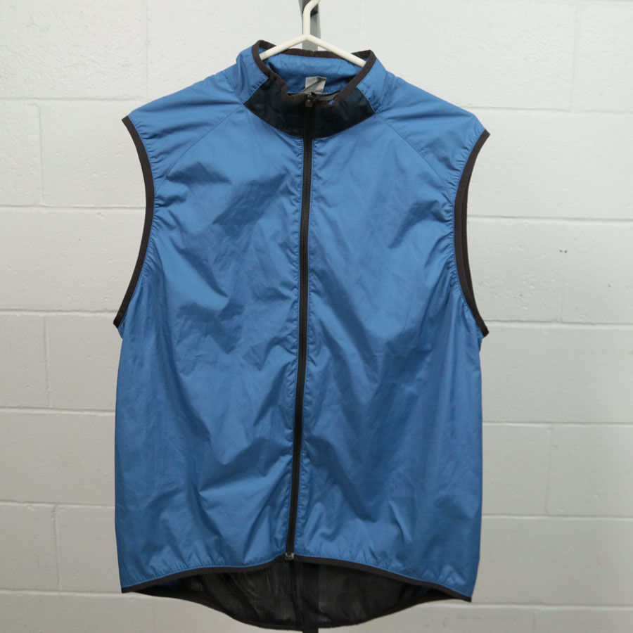 Veste sans manche à fermeture éclair pour homme MEC (L)