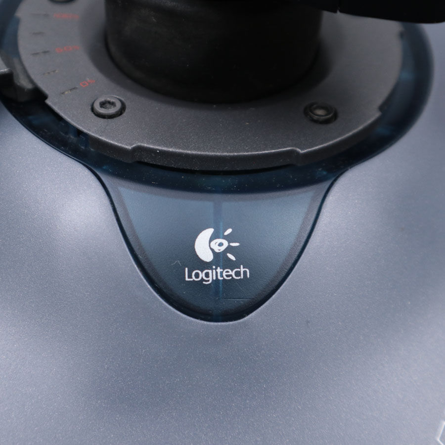 Miniature : Manette Logitech