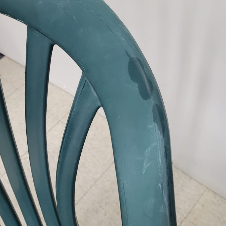 Miniature : 3 chaises de jardin empilables en plastique