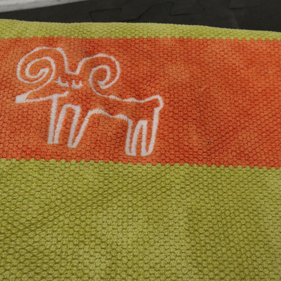 Miniature : Beau tapis coloré
